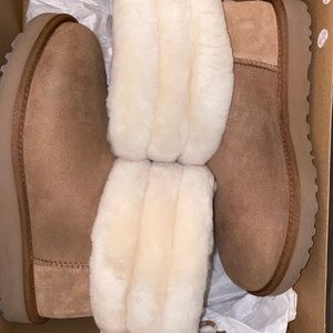 Woman’s Uggs size8